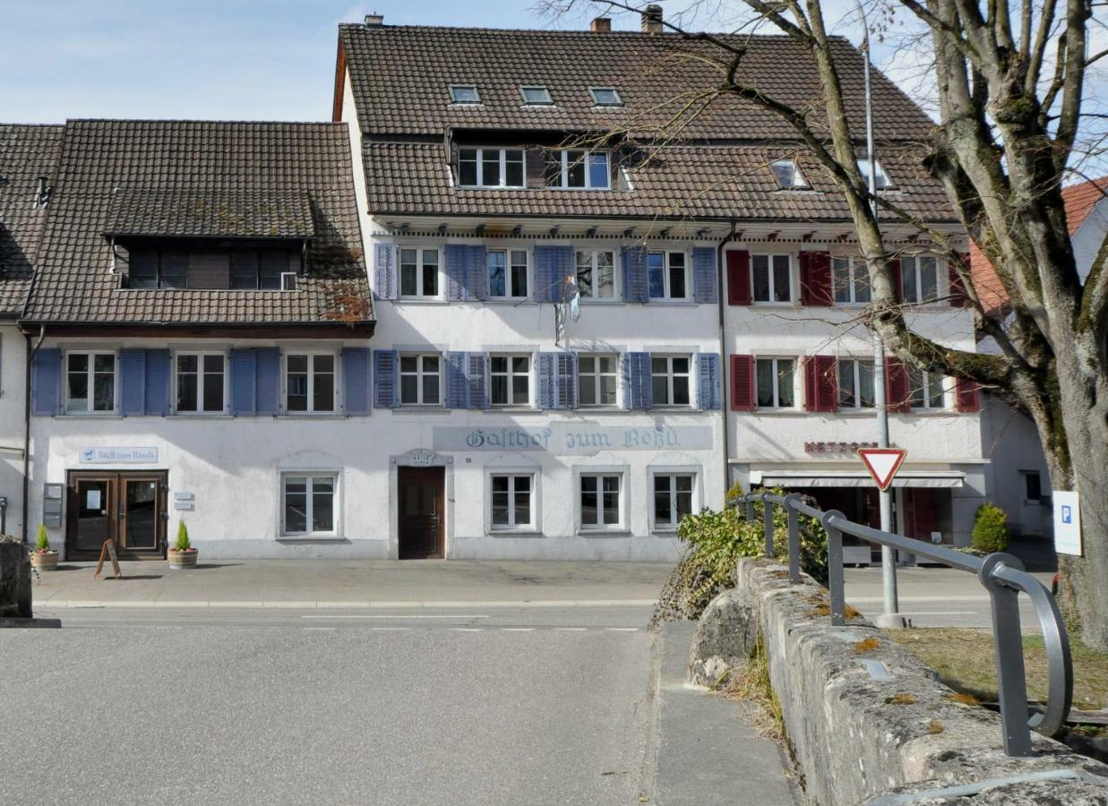 B&B Zum Rossli Zunzgen Exterior photo